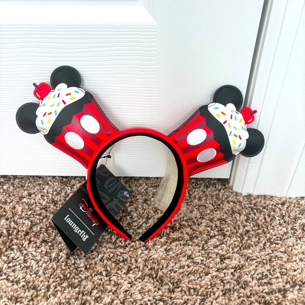 Loungefly cupcake Disney ears - Picture 1 of 4